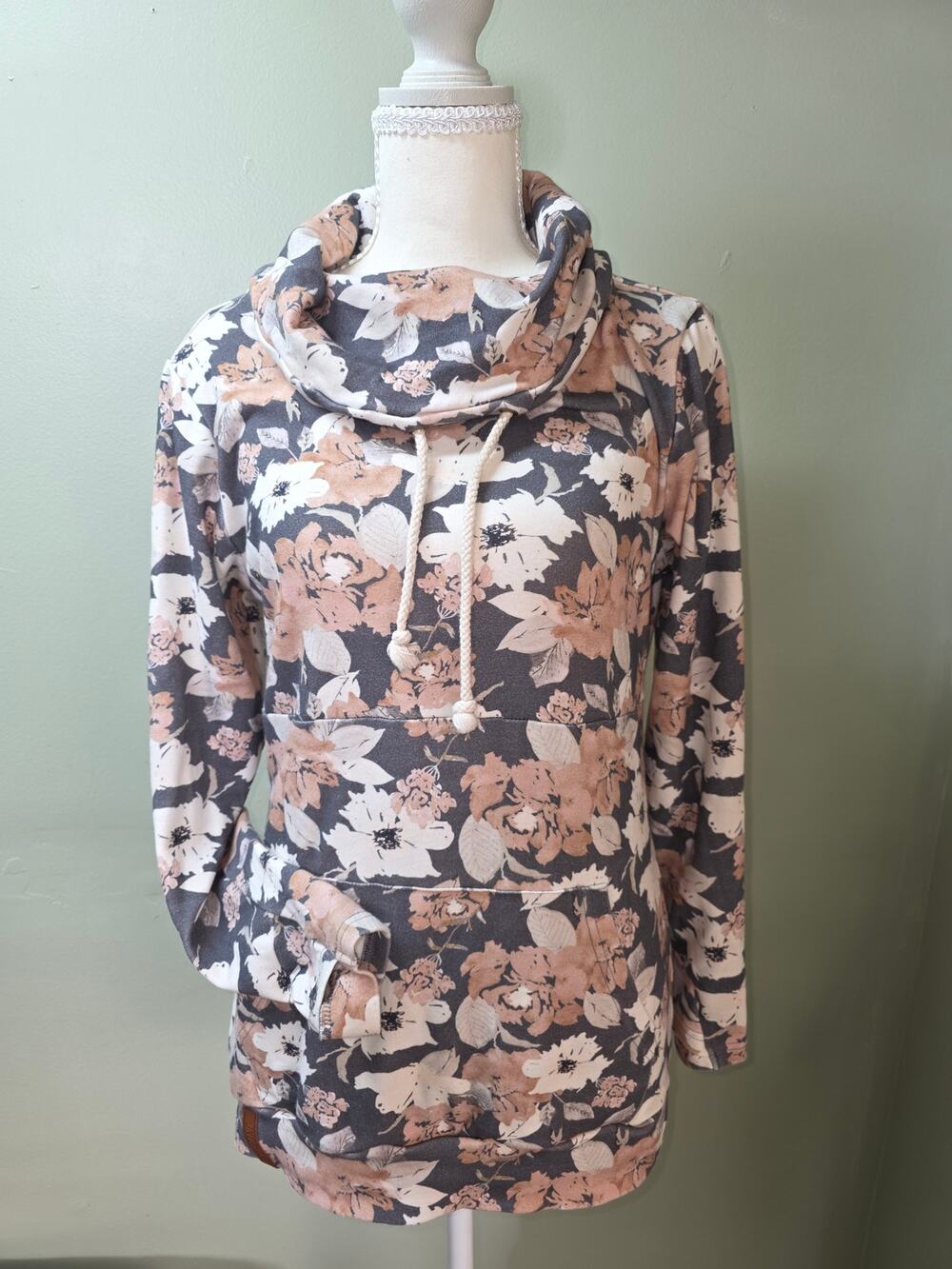 Ampersand Ave Cowlneck Sweatshirt Floral Hoodie Size S Grey Peach